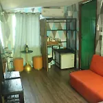 Do Dee Cafe Bangkok Hostel