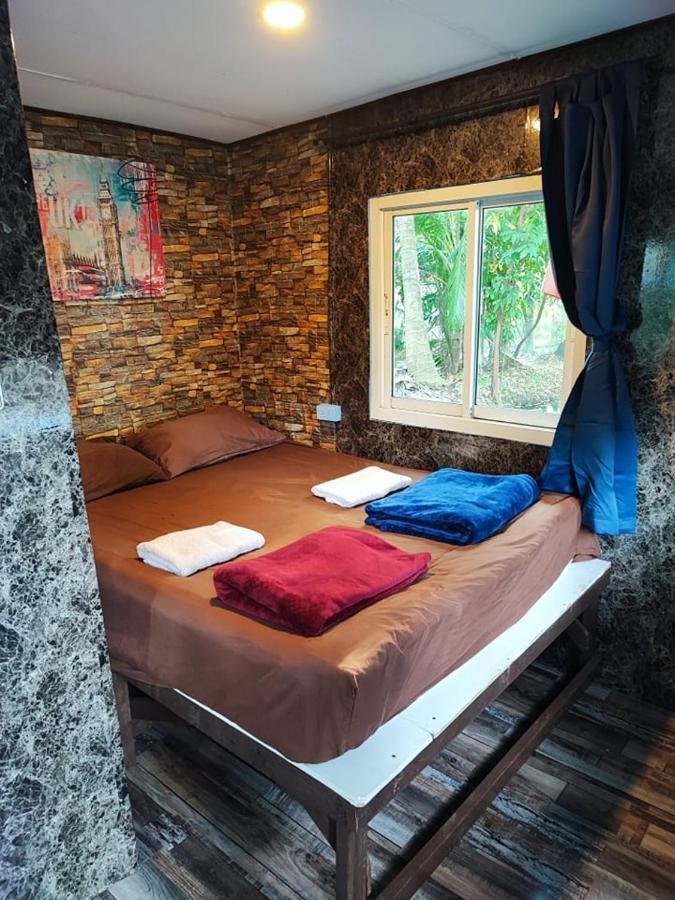 Hostel Do Dee Cafe *